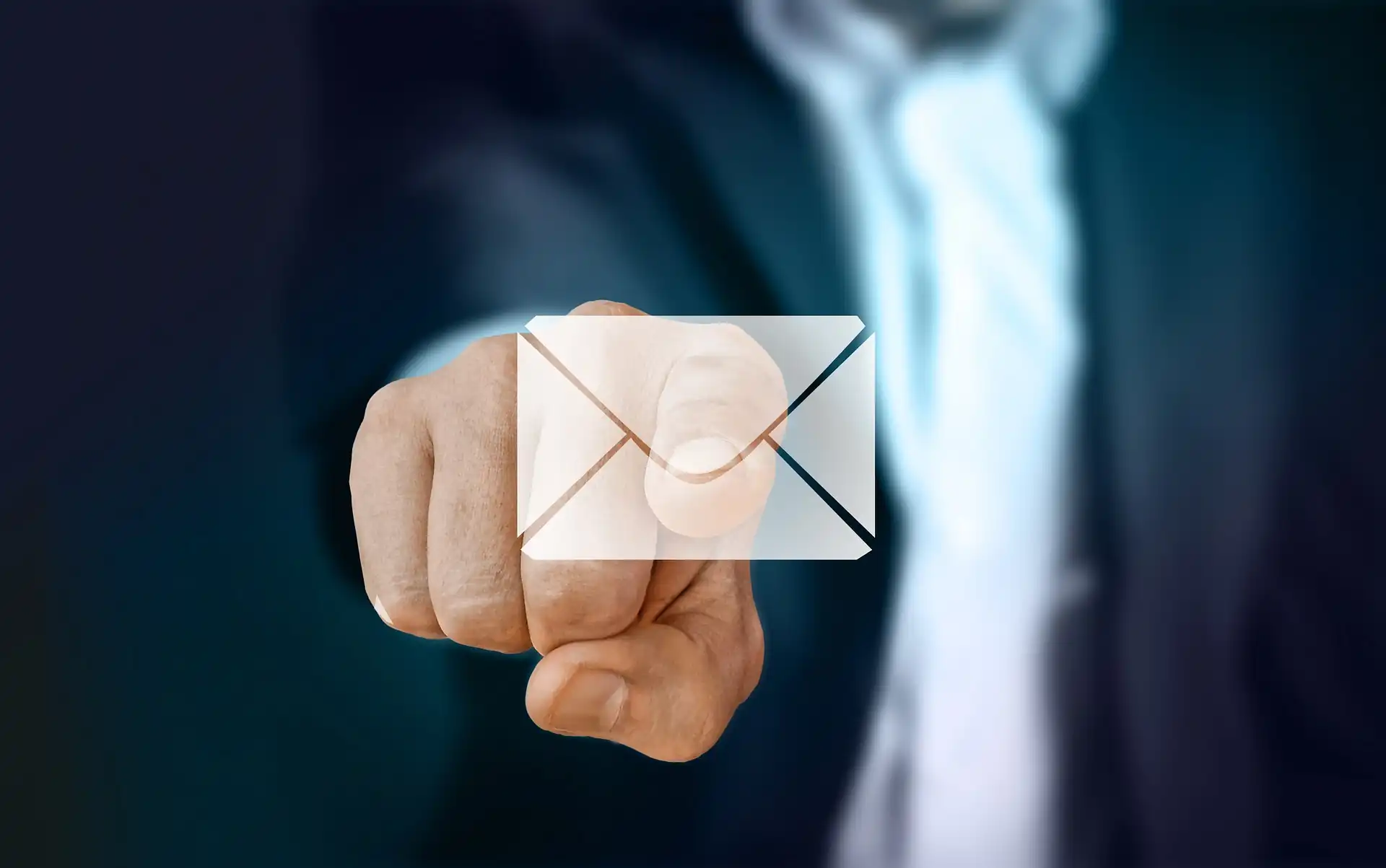 Die 10 besten E-Mail-Marketing-Tipps für mehr Öffnungen, Klicks und Conversions Die 10 besten E-Mail-Marketing-Tipps für mehr Öffnungen, Klicks und Conversions